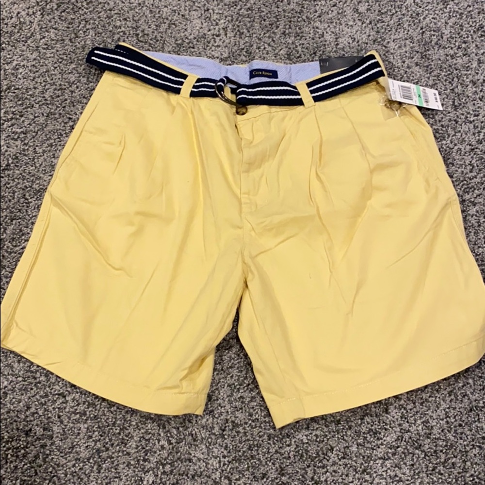 Club Room yellow shorts size 34